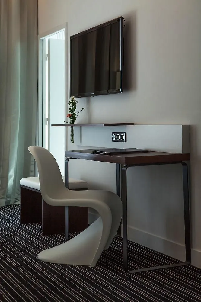 Hotel 64 Niza 4*,  Francia